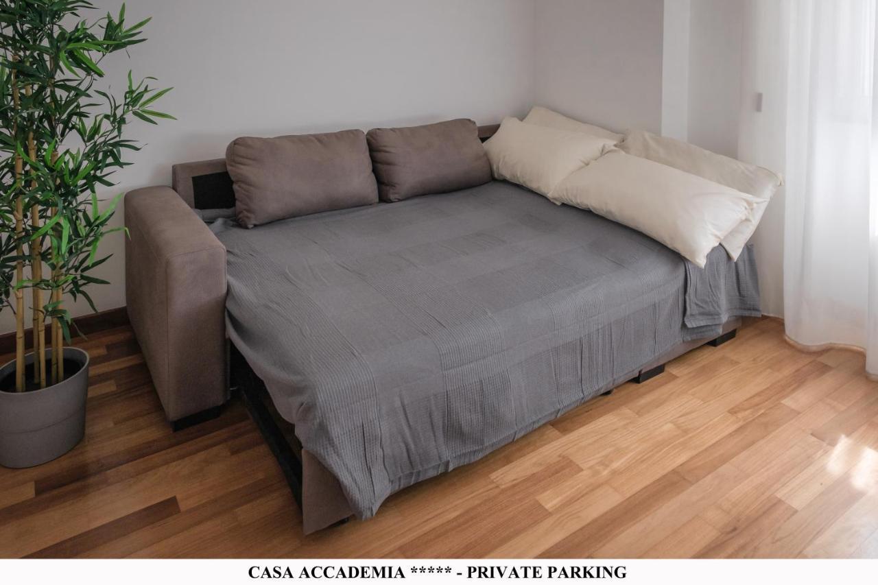 Elegante Casa Accademia ***** - Private Parking Apartamento Livorno Exterior foto